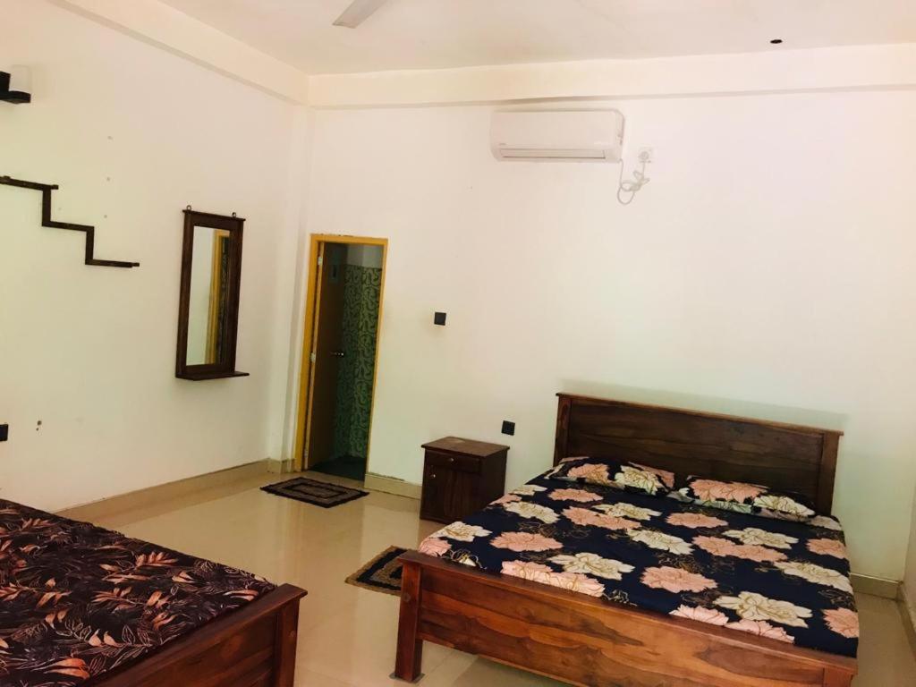 Punkalasa tourist lodge Anurâdhapura Extérieur photo
